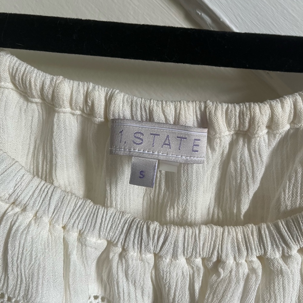 1.STATE Off Shoulder Ruffle Top With Trim - Picture 5 of 5